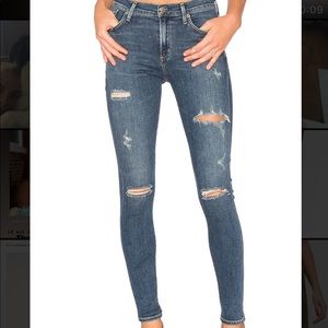 AGOLDE high-waisted, ripped skinny jeans!